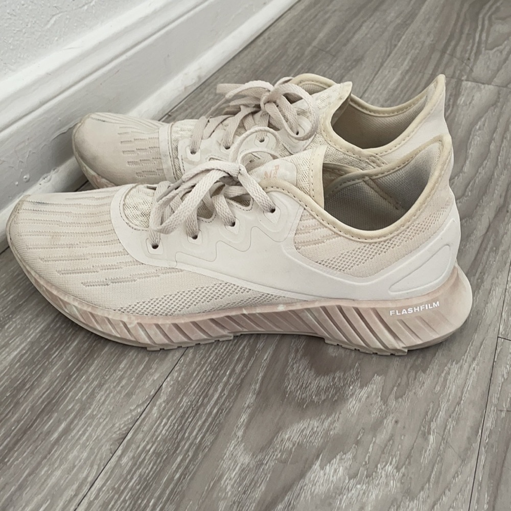 Reebok Tennis Shoes